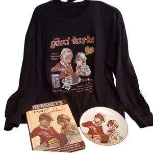 HERSHEY'S Graphic Tee, Decorative Plate, 1934 Updated Cookbook Matching Gift Set